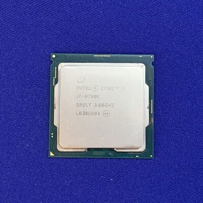 【横浜駅前店】中古  INTEL Core i7 9700K (1151/3.60GHz/12M/C8/T8) 138481 