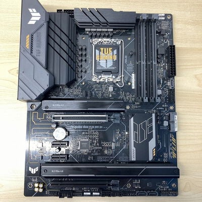【博多店】中古  ASUS TUF GAMING B660-PLUS WIFI D4 (B660 ATX DDR4) 150344 