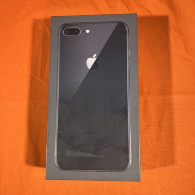 【なんば店】中古  【SIMロック解除済み】【au】 iPhone8 Plus 64GB (スペースグレイ)  MQ9K2J/A 155210 