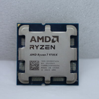 【通販センター】中古  AMD Ryzen 7 9700X (AM5/3.8GHz/40M/C8/T16/65W) 169022 