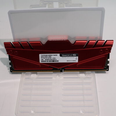 【札幌店】中古  PC4-28800 8GB デスクトップ用(DDR4-3600) 140733 