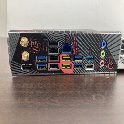 【福山ココローズ店】中古  ASRock B650 PG Lightning WiFi (B650 AM5 ATX DDR5) 5090000802 