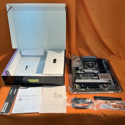 【なんば店】中古  ASRock Z890 LiveMixer WiFi (Z890 1851 ATX DDR5) 172167 