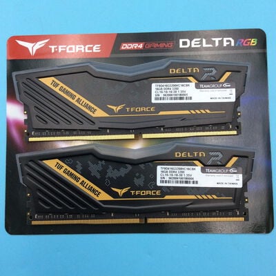 【秋葉原本店】中古  16GB 2枚組(合計32GB) PC4-25600/DDR4-3200 デスクトップ用 190913 