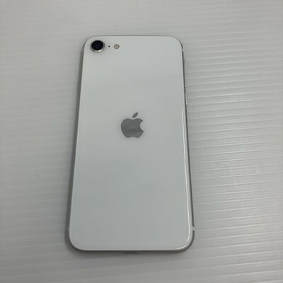 【秋葉原本店】中古  【SIMロック解除済み】【docomo】Apple iPhoneSE 4.7インチ (第2世代/2020) 64GB (ホワイト) MX9T2J/A 155496 