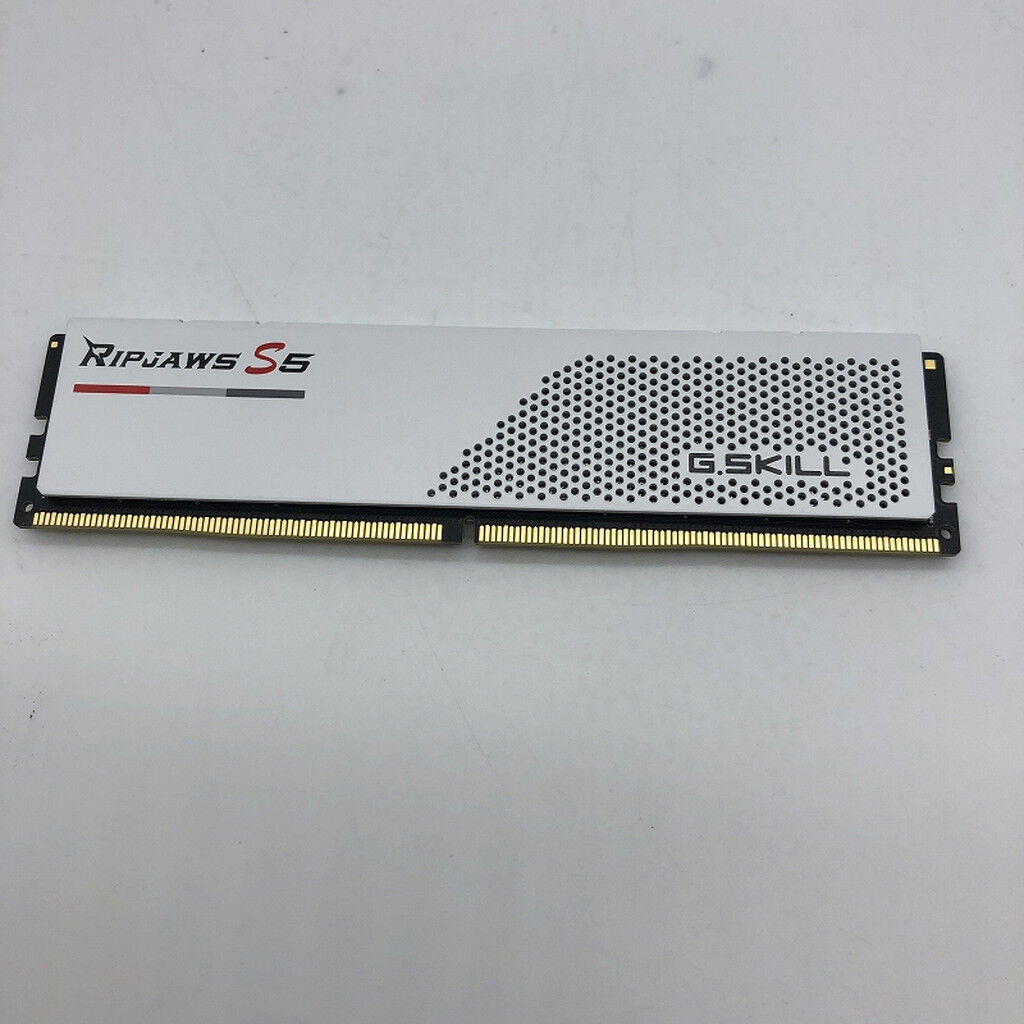 中古 PC5-44800 32GB デスクトップ用(DDR5-5600) 149157 （331761