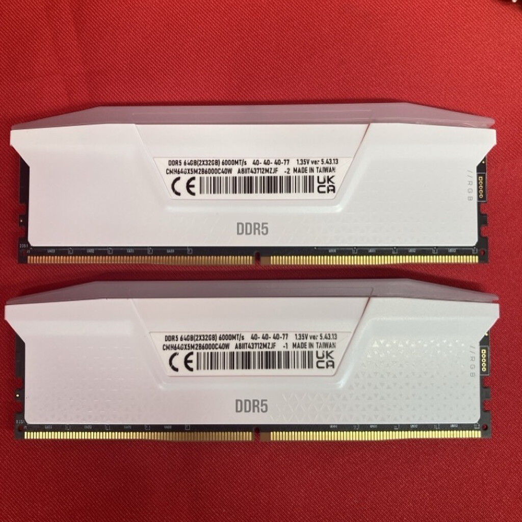 中古 Corsair 32GB 2枚組(合計64GB) PC5-48000/DDR5-6000 デスクトップ
