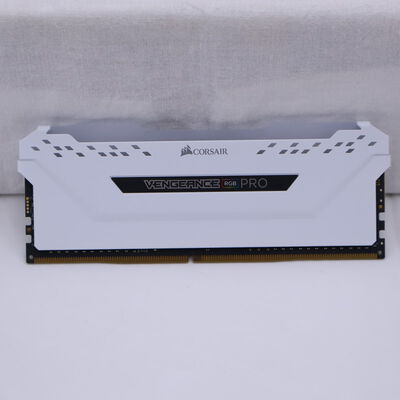 【通販センター】中古  PC4-25600 8GB デスクトップ用(DDR4-3200) 140727 