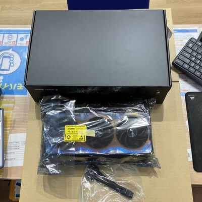 【宮崎恒久店】中古  Palit NE7507T019T2-GB2030G (RTX5070Ti GameRock) 5160000679 