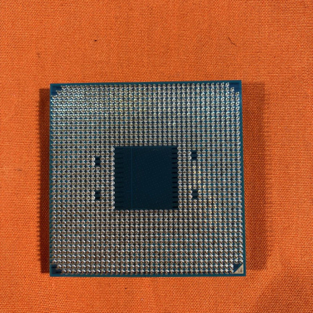 中古 AMD Ryzen 7 5700X (AM4/3.4GHz/36M/C8/T16/65W) 150182