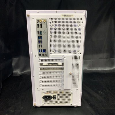 【横浜駅前店】中古  自作PC(Core Ultra 5 225F/32GB/RX7600/ストレージ無し・OS無し/Wifi) 200685 