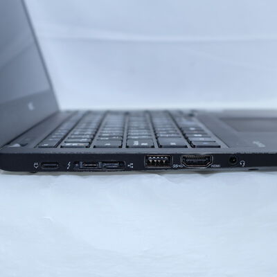 【通販センター】中古  【ジャンク品/保証無/返品質問不可】VAIO VAIO VJPG11C12N (Intel Core i7 8550U 1.8GHz/8GB/SSD256GB/なし/オンボード/13.3/1920x1080/Wi-Fi/WEBCAM/OSなし) 184426 