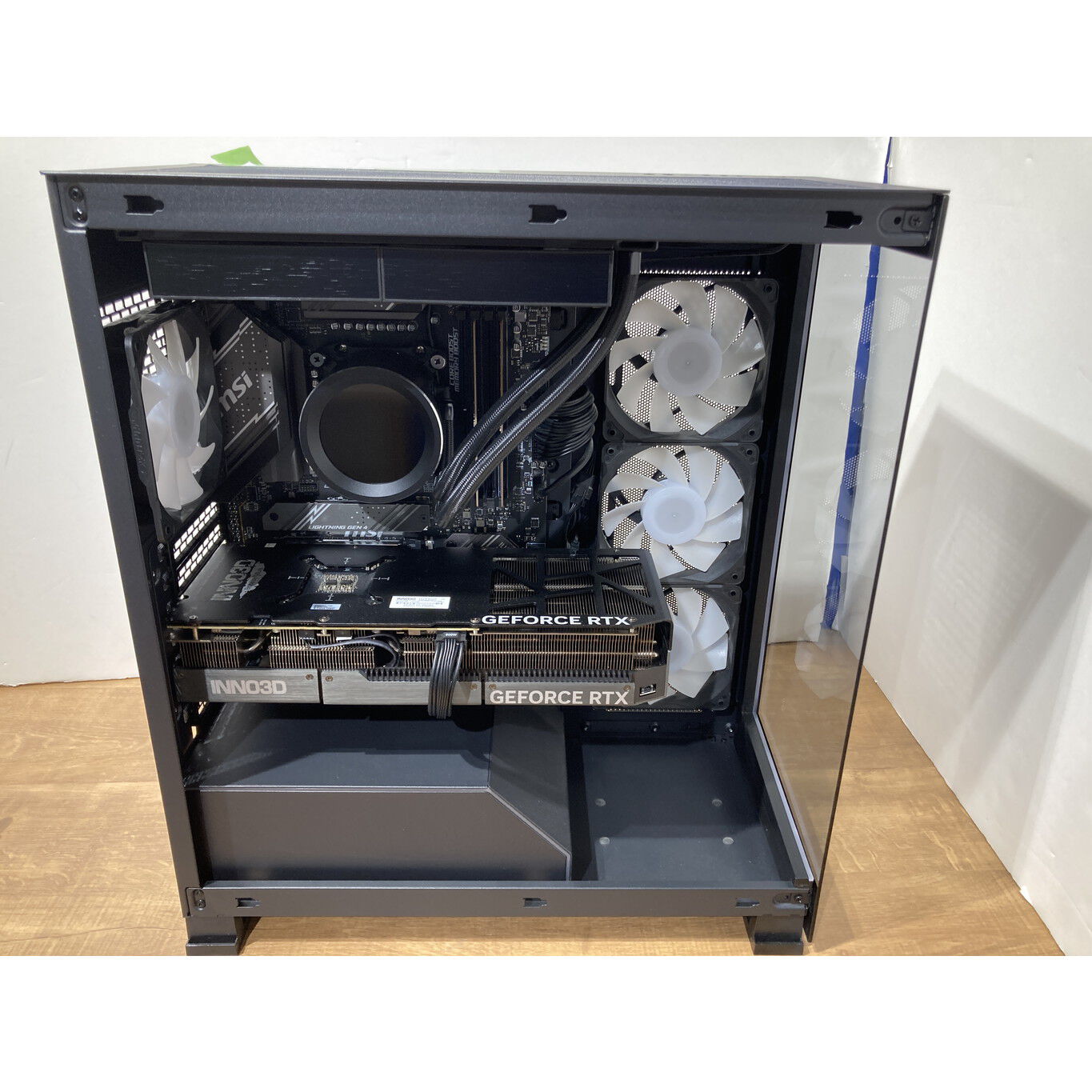 中古 STORM BTOパソコン (AMD Ryzen 7 9800X3D /32GB/RTX4080 SUPER