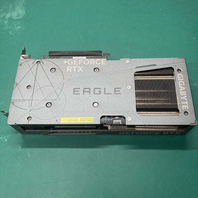 【浦添城間店(沖縄)】中古  GIGABYTE GV-N4070EAGLE OC-12GD (RTX4070 12GB) 157136 