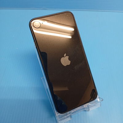 【大須店】中古  【au版SIMフリー】Apple iPhoneSE 4.7インチ (第3世代) 64GB (ミッドナイト) MMYC3J/A 154842 