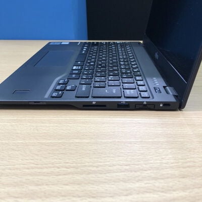 【甲府飯田店】中古  FUJITSU LIFEBOOK U939/CX FMVU2604GP (Intel Core i5 8265U 1.6GHz/8GB/SSD256GB/なし/オンボード/13.3/1920x1080/Wi-Fi/WEBCAM/W11H64) 181922 