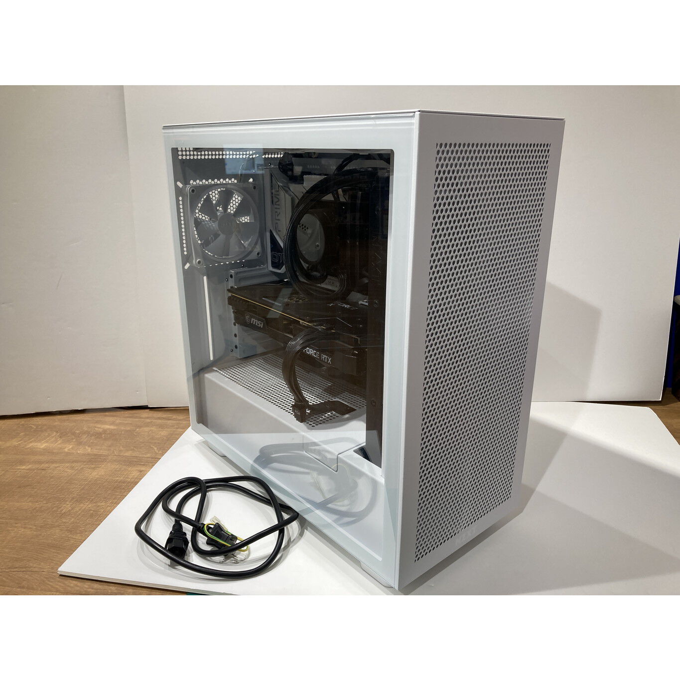 中古動作品 BTOデスクトップPC Core i9-7920X GT1030 中古動作品 BTOデスクトップPC Core i9-7920X GT1030 中古動作品