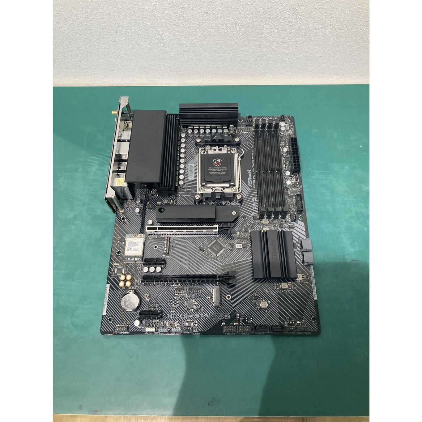 中古 ASRock B650 PG Lightning WiFi (B650 AM5 ATX DDR5) 4780001432