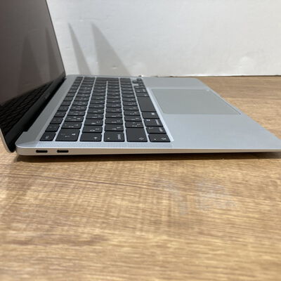 【富山本郷店】中古  Apple MacBook Air MGN93J/A (Apple M1/8GB/SSD 256GB/13.3/2560 x 1600 Retina/Wifi) 201699 