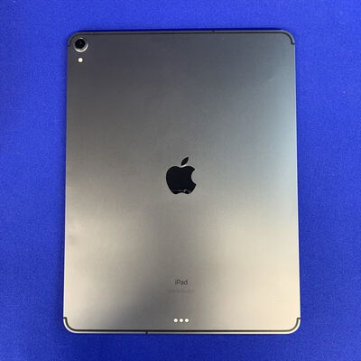 【横浜駅前店】中古  【docomo】Apple iPad Pro 12.9 (2018) Wi-Fi + Cellular 64GB スペースグレイ MTHJ2J/A 138546 
