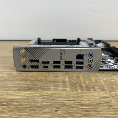 【津ラッツ店】中古  ASRock B650M Pro RS WiFi (B650 AM5 mATX DDR5) 4990001218 