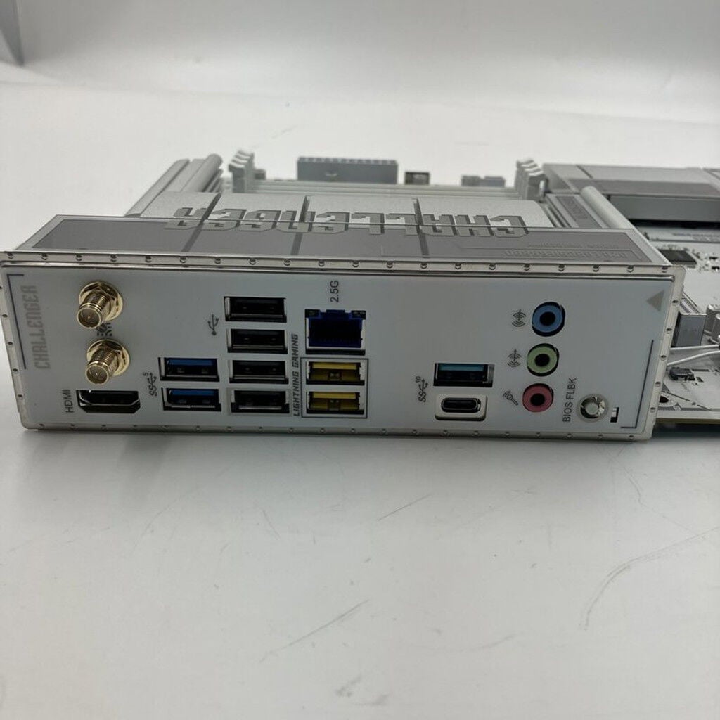 中古 ASRock B850 Challenger WiFi White (B850 AM5 ATX) 3280022957