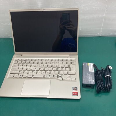 【浦添城間店(沖縄)】中古  富士通　LIFEBOOK　MH55/J3(Ryzen 5 7520U/16GB/SSD256GB/W11H) 4780001509 