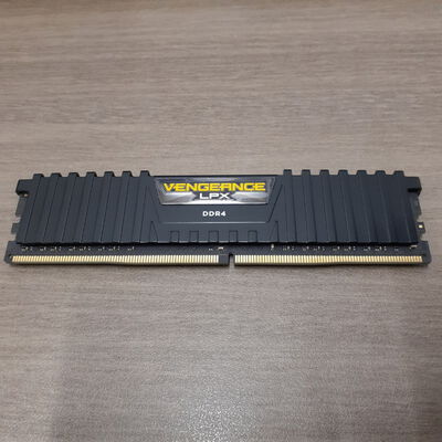 【鹿児島店】中古  PC4-21300 16GB デスクトップ用 135638 