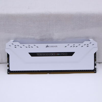 【通販センター】中古  PC4-25600 8GB デスクトップ用(DDR4-3200) 140727 