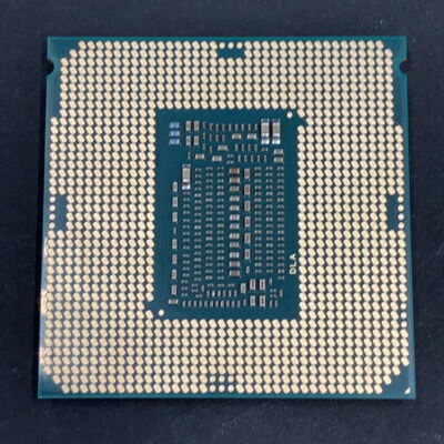 【熊本浜線店】中古  INTEL Core i7 9700K (1151/3.60GHz/12M/C8/T8) 138481 