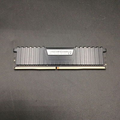 【秋葉原本店】中古  PC4-21300 8GB デスクトップ用 126165 