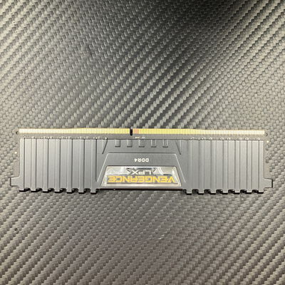 【富士青葉店】中古  Corsair CMK32GX4M2E3200C16 (DDR4 PC4-25600 16GB) 5070001627 