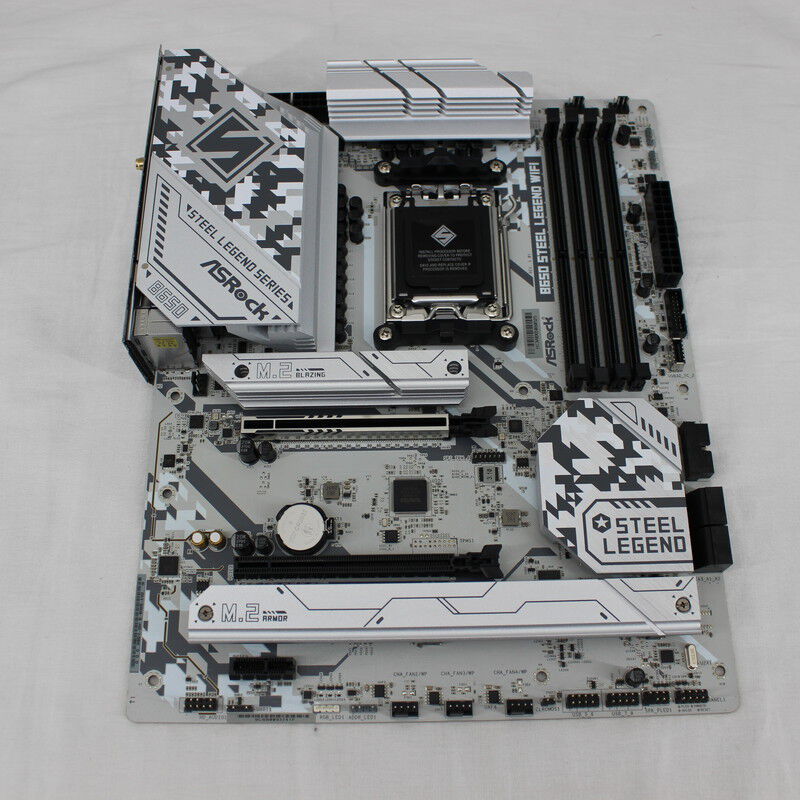 中古 ASRock B650 Steel Legend WiFi (B650 AM5 ATX) 168306 中古 ASRock B650 Steel Legend WiFi (B650 AM5 ATX) 168306