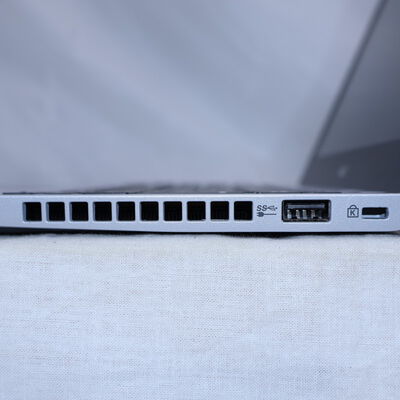 【通販センター】中古  【ジャンク品/保証無/返品質問不可】NEC VersaPro タイプVB PC-VKM17BZG4 (Core i5 8350U/8GB/SSD256GB/-/オンボード/12.5/1366x768/Wi-Fi/WEBCAM/W11H64 MAR) 186210 