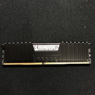 【福井日之出店】中古  PC4-25600 16GB デスクトップ用 140728 