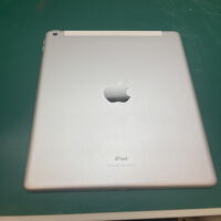 中古  【SIMロック解除済み】【au】Apple iPad 10.2インチ (第7世代/2019) Wi-Fi+Cellular 32GB シルバー MW6C2J/A 163905 
