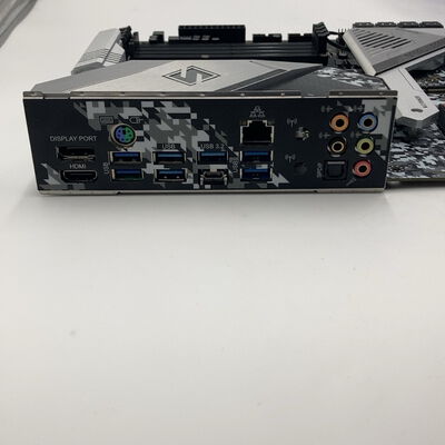 【盛岡都南店】中古  ASRock X570 Steel Legend (X570 AM4 ATX DDR4) 140058 