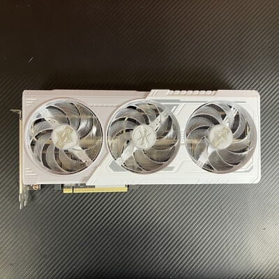 【富士青葉店】中古  ASRock RX9060XT SL 16GO(RX9060XT Steel Legend 16G) 179896 