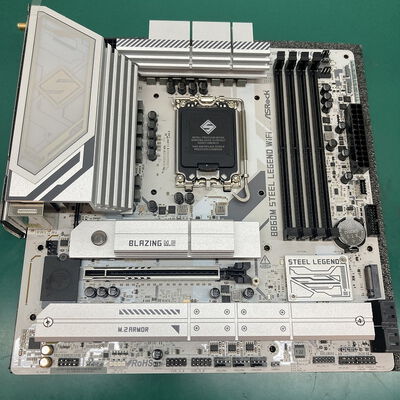 【浦添城間店(沖縄)】中古  ASRock B860M Steel Legend WiFi (B860 1851 mATX) 175437 