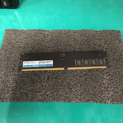 【富山本郷店】中古  PC5-44800 32GB デスクトップ用 149157 
