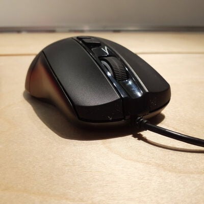 【鹿児島店】中古  ELECOM M-G01URBK 4700001014 