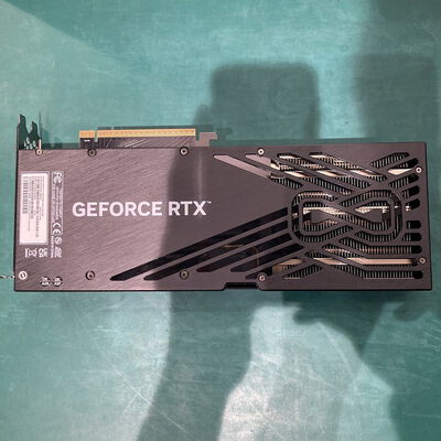 【浦添城間店(沖縄)】中古  Palit NE75070019K9-GB2050S (RTX5070 12GB Infinity 3) 188943 