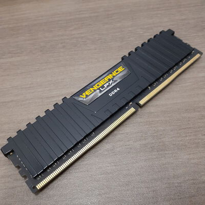 【鹿児島店】中古  PC4-21300 16GB デスクトップ用 135638 