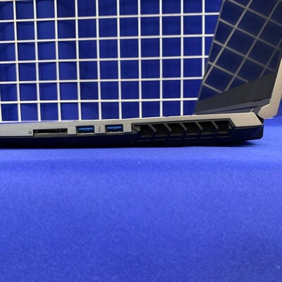 【横浜駅前店】中古  THIRDWAVE GALLERIA RL7C-R45-5N (Intel Core i7-13620H/16GB/RTX4050/W11H/有線LAN◯無線LAN◯) 3400009057 