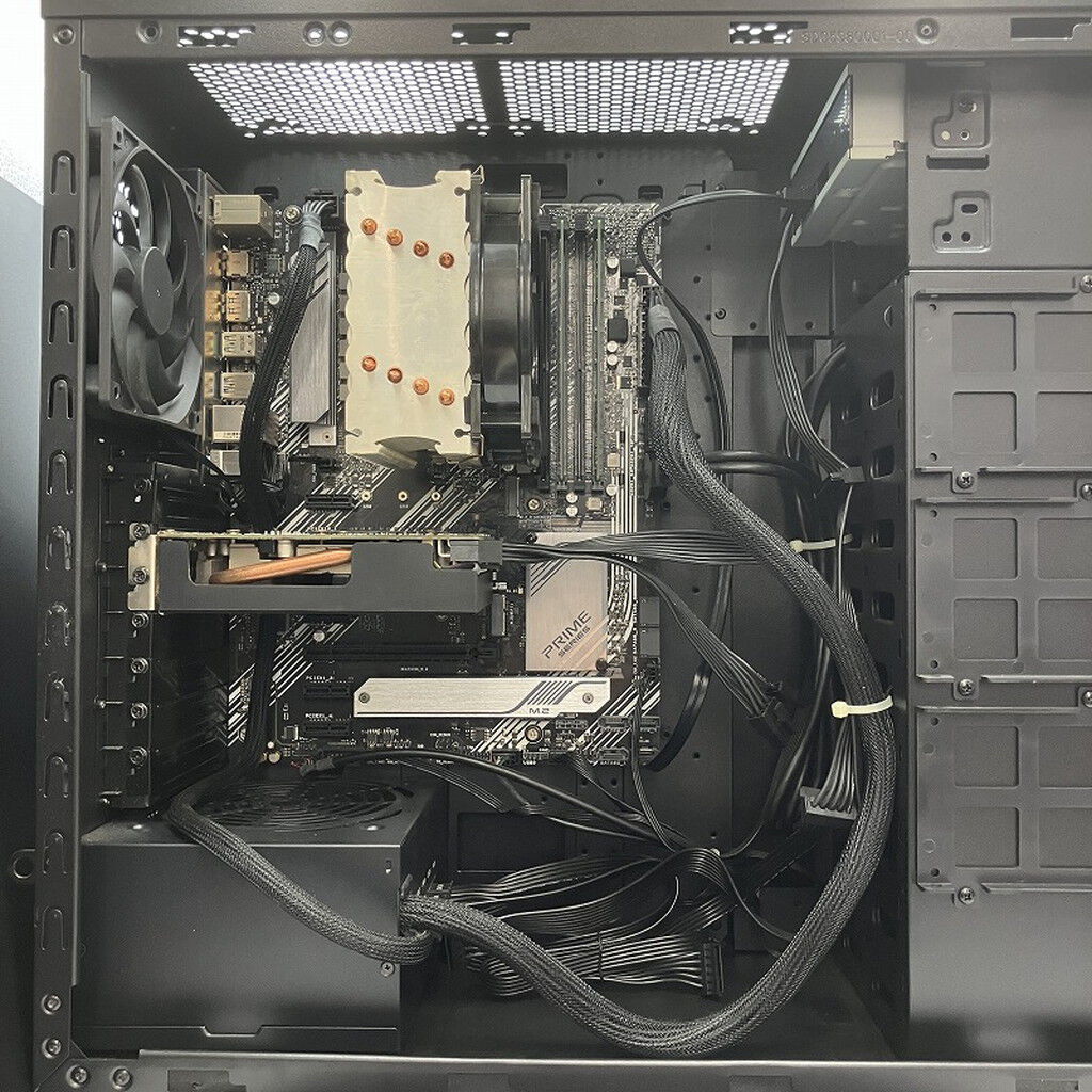 中古 THIRDWAVE raytrek XT(Corei7 10700/16GB/SSD512GB/なし/GTX1660
