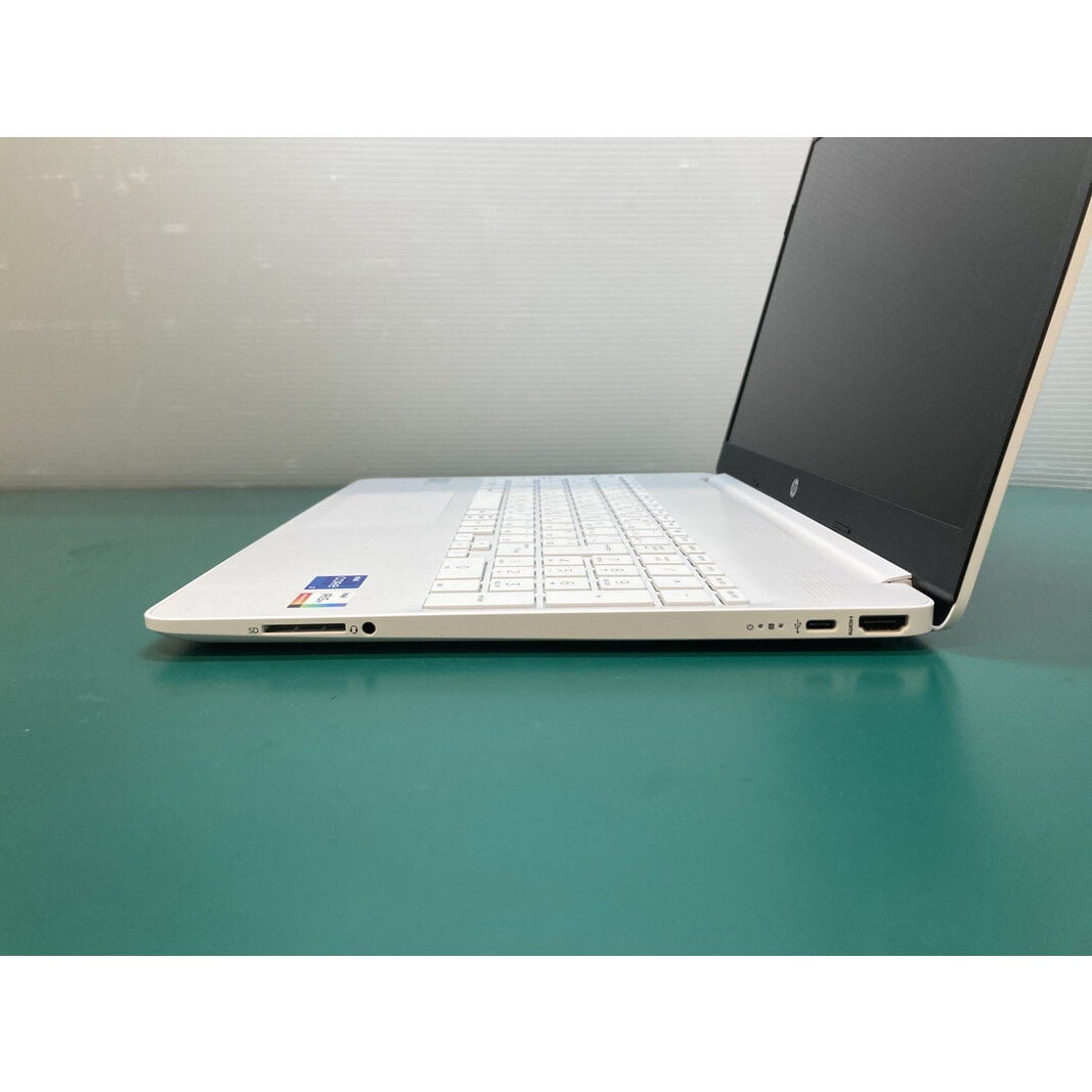 中古 HP 15s-fq5130TU(i7-1255U/8GB/SSD256GB/-/15.6/1920×1080