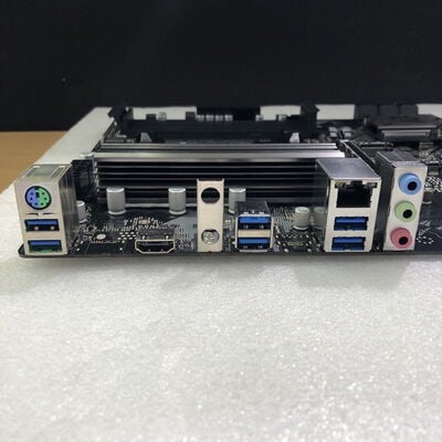【甲府飯田店】中古  ASRock B550 Phantom Gaming 4 (B550 AM4 ATX DDR4) 142933 