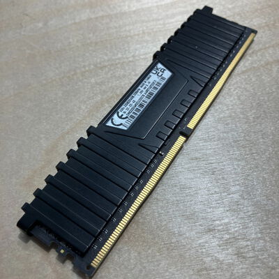 【鹿児島店】中古  PC4-25600 16GB デスクトップ用_ 184900 