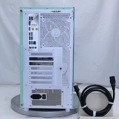 【通販センター】中古  OriginalPC(Intel Core i5 12400/32GB DDR5 (PC5)/SSD500GB/なし/NVIDIA GeForce RTX 4060 8GB/Wi-Fi/W11H64 MAR) 205380 