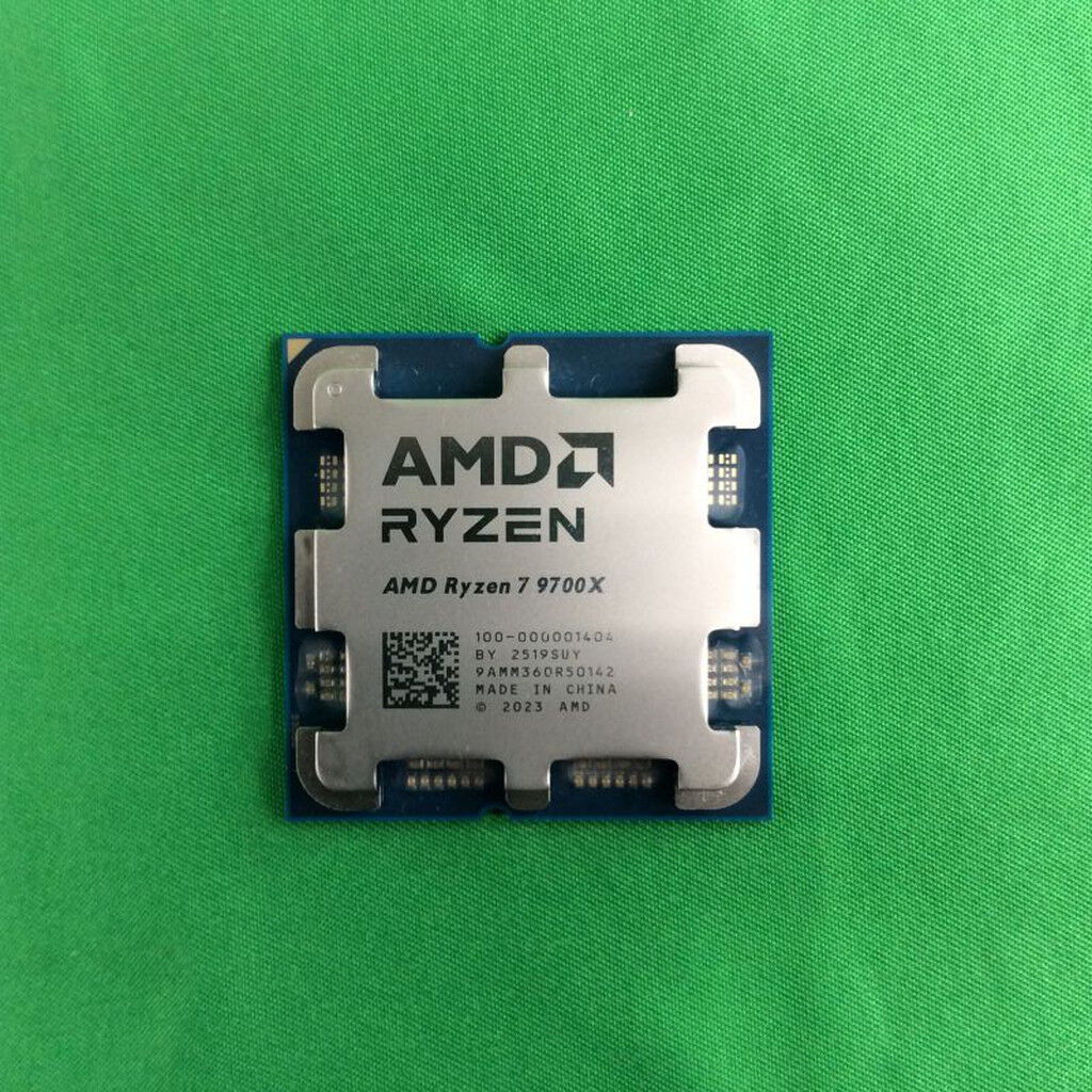 中古 AMD Ryzen 7 9700X (AM5/3.8GHz/40M/C8/T16/65W) 169022